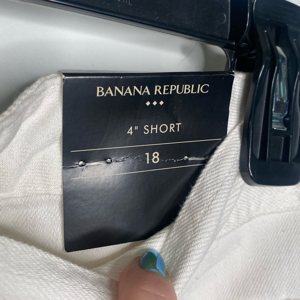 Banana Republic Factory NWT 4" Inseam Casual Short Plus Size 18 - Picture 3 of 5
